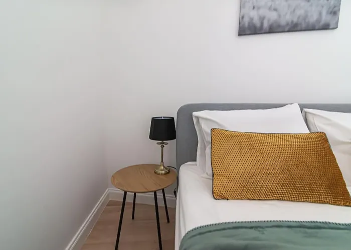 New And Modern In Old Town By Urban Rent *