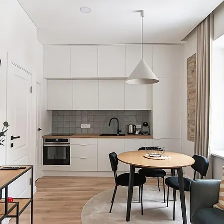 New And Modern In Old Town By Urban Rent Apartment *