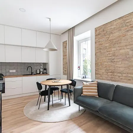 New And Modern In Old Town By Urban Rent Apartment